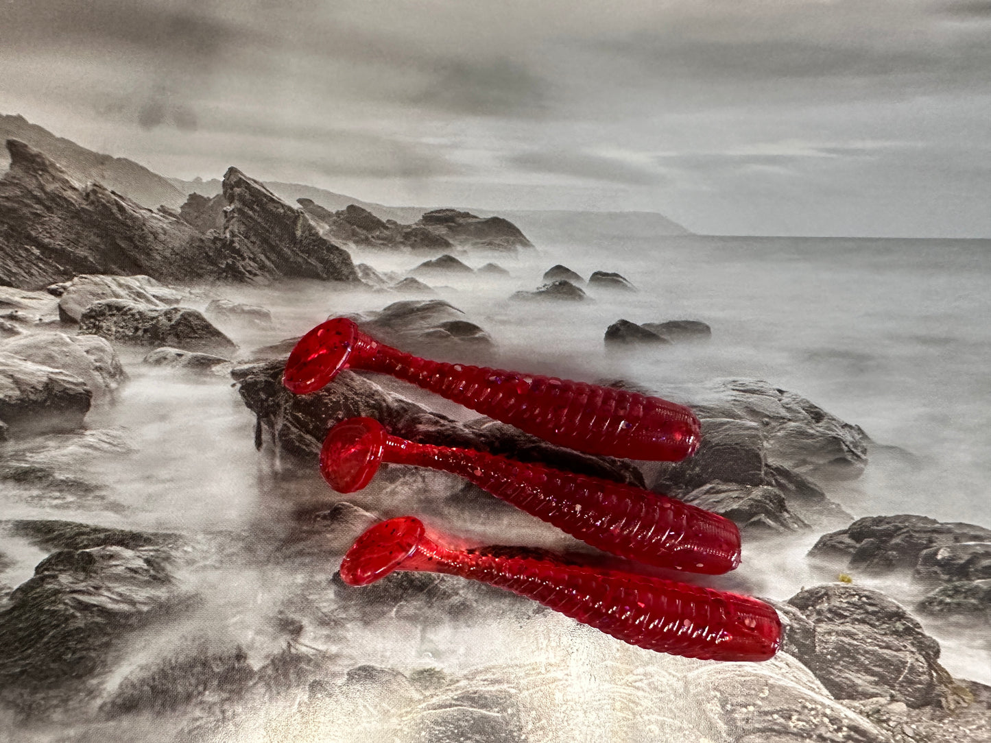MEKENI'S STRAWBERRY 2" PADDLE TAIL 15ct Pack